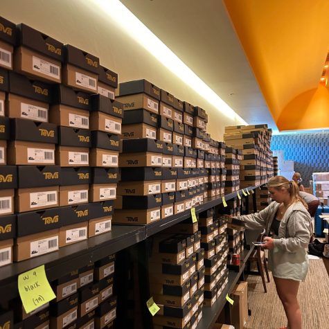 how-to-make-your-corporate-events-stand-out-with-gifts